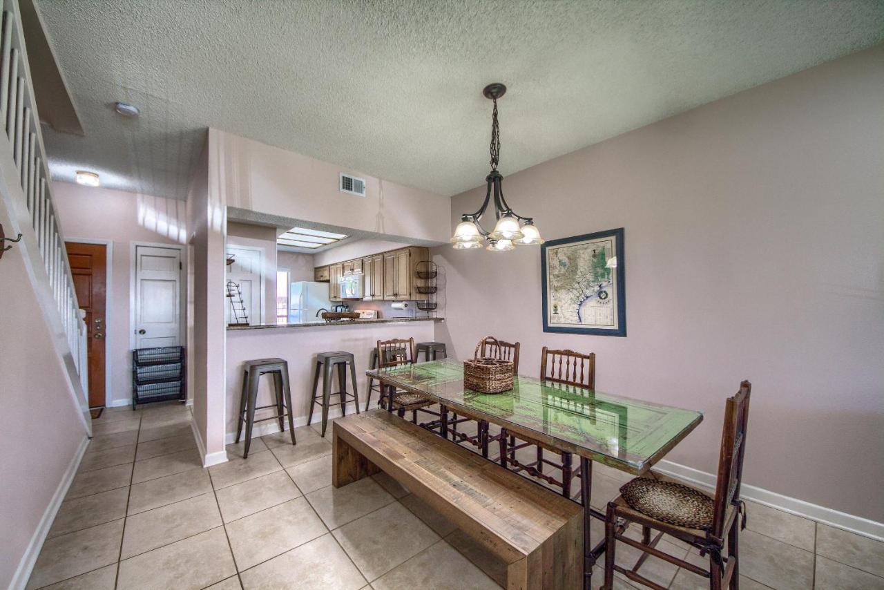 The Iron Cactus Condo On The Comal Cw C102 뉴 브라운펠스 외부 사진