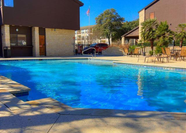 The Iron Cactus Condo On The Comal Cw C102 뉴 브라운펠스 외부 사진