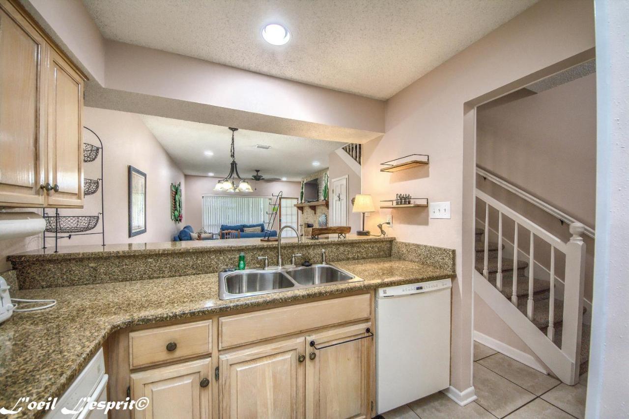The Iron Cactus Condo On The Comal Cw C102 뉴 브라운펠스 외부 사진