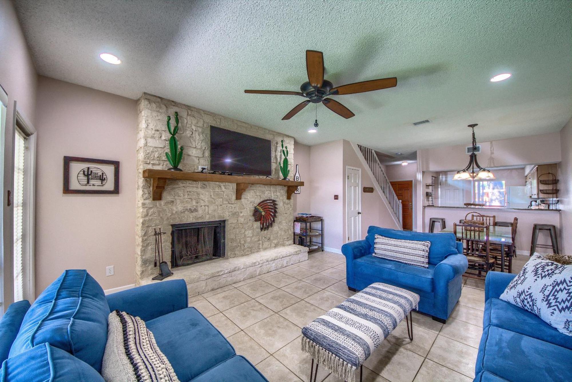 The Iron Cactus Condo On The Comal Cw C102 뉴 브라운펠스 외부 사진