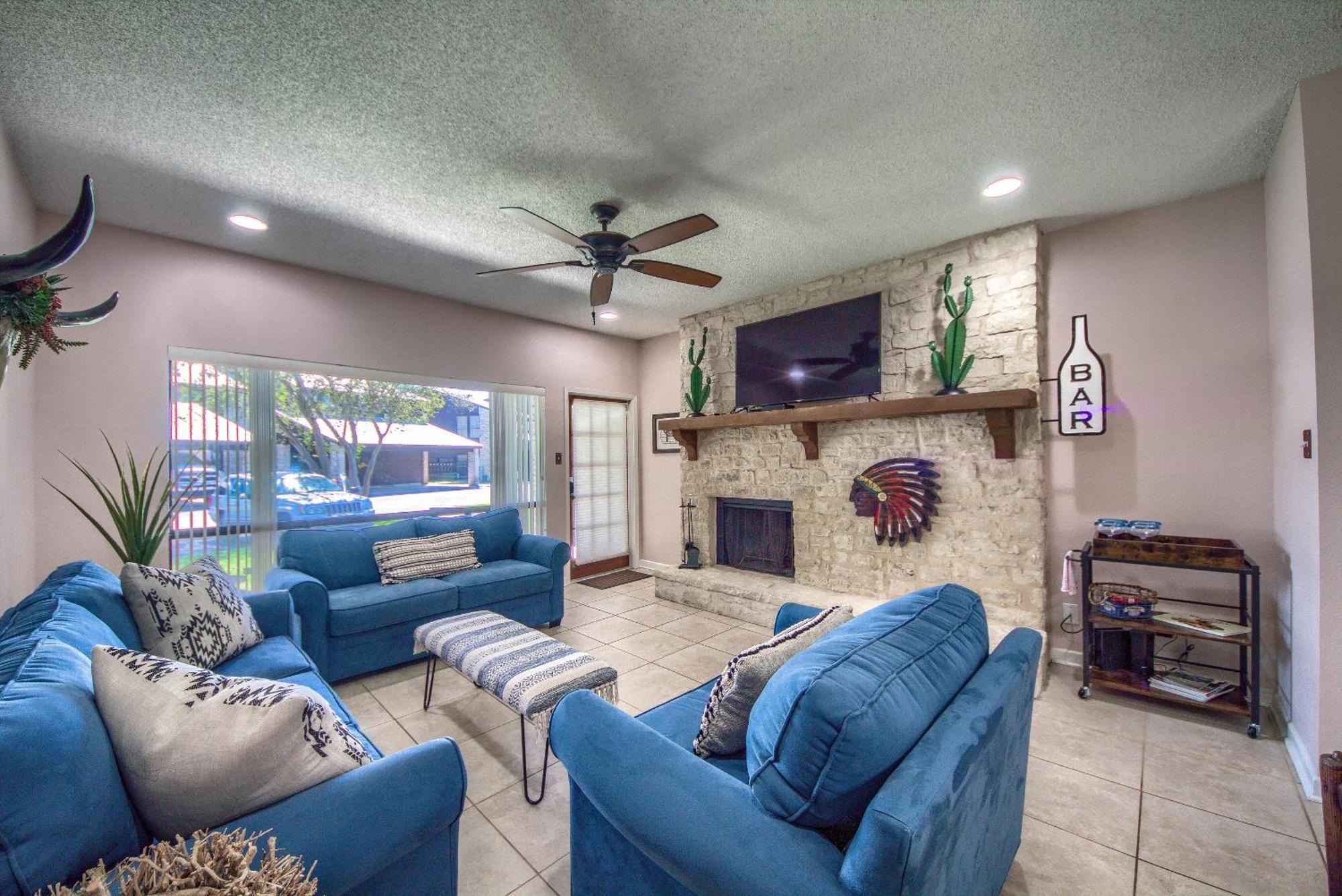 The Iron Cactus Condo On The Comal Cw C102 뉴 브라운펠스 외부 사진