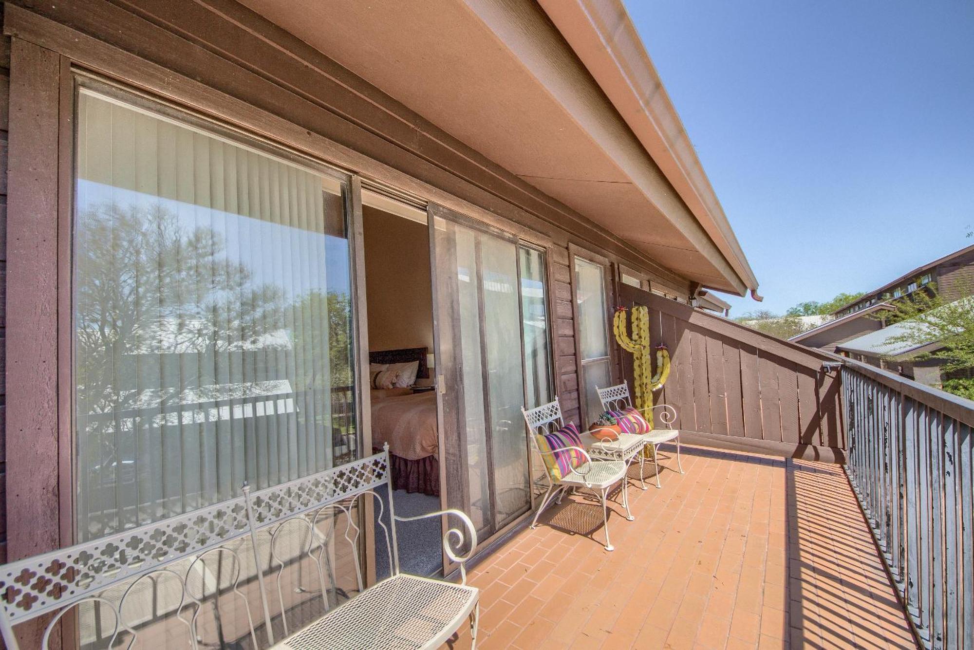The Iron Cactus Condo On The Comal Cw C102 뉴 브라운펠스 외부 사진