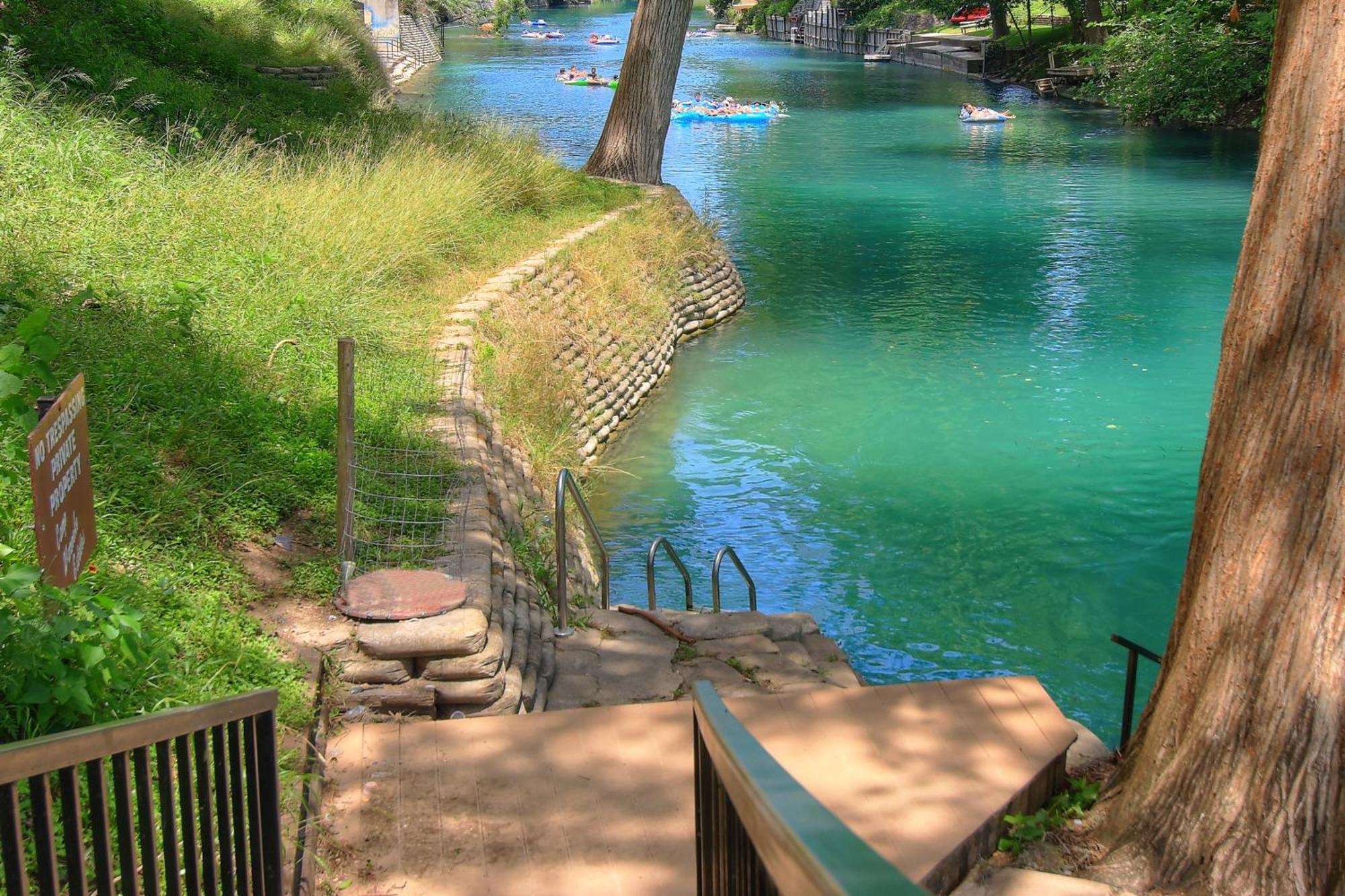 The Iron Cactus Condo On The Comal Cw C102 뉴 브라운펠스 외부 사진